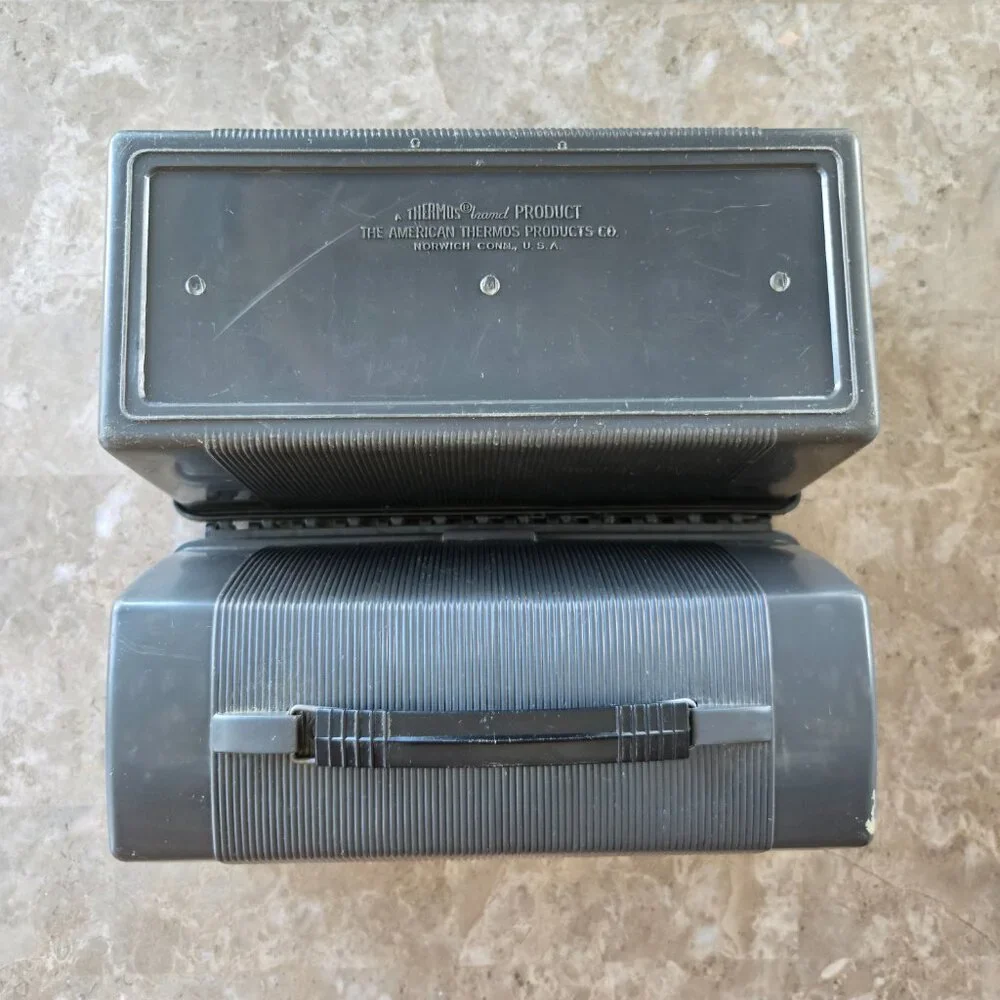 🎉HP🎉 Vintage Thermos Brand Gray Plastic Work Lunch Box